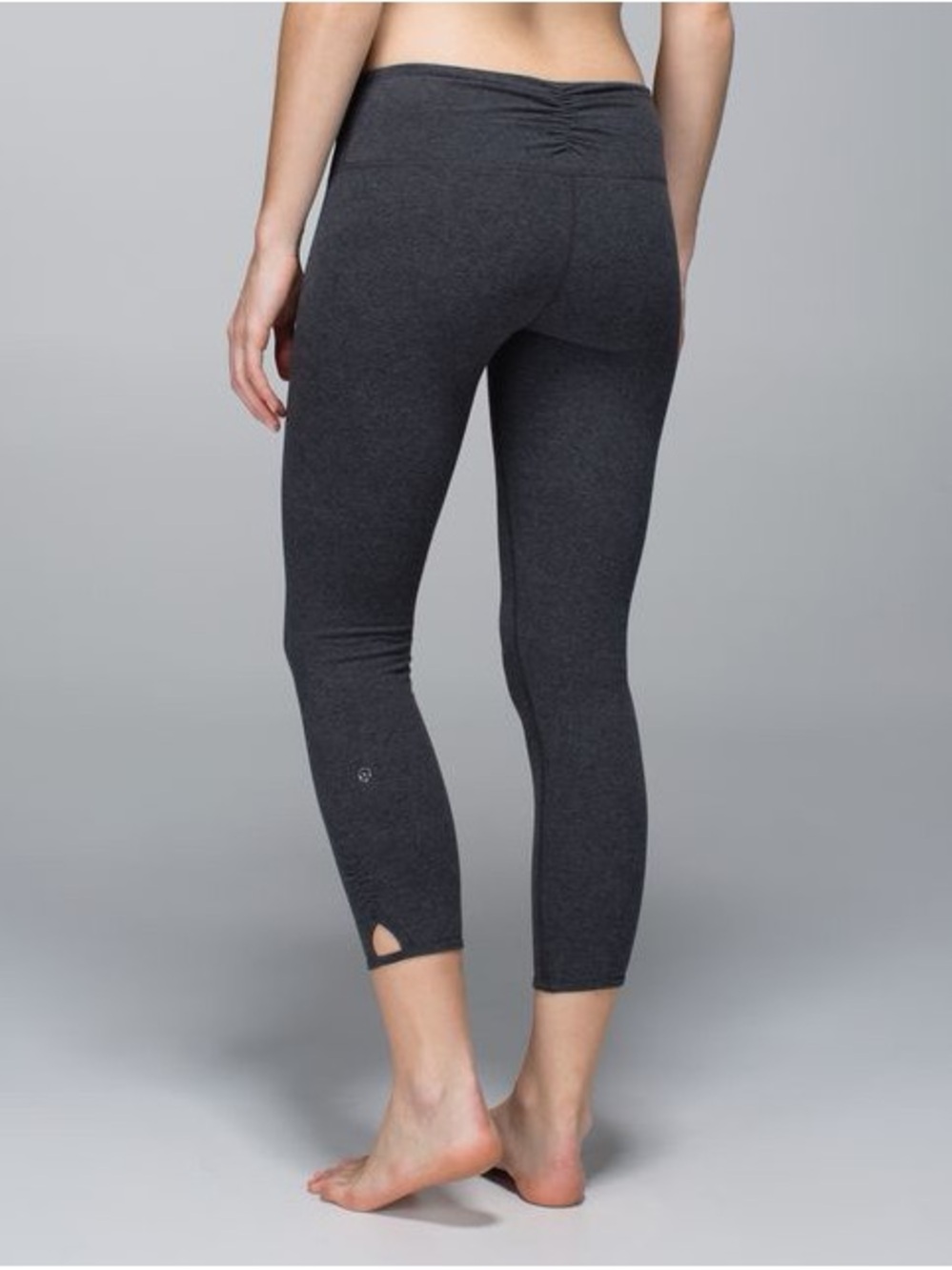 Lululemon Dhanurasana Crop II - Heathered Black, 4